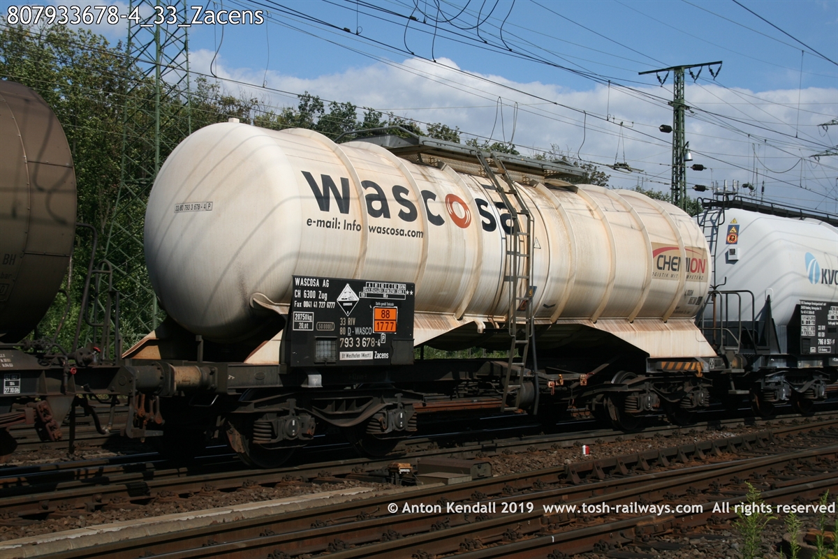 807933678-4_33_Zacens.jpg